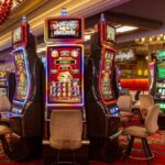 Why do some online slots offer mystery progressive jackpots?